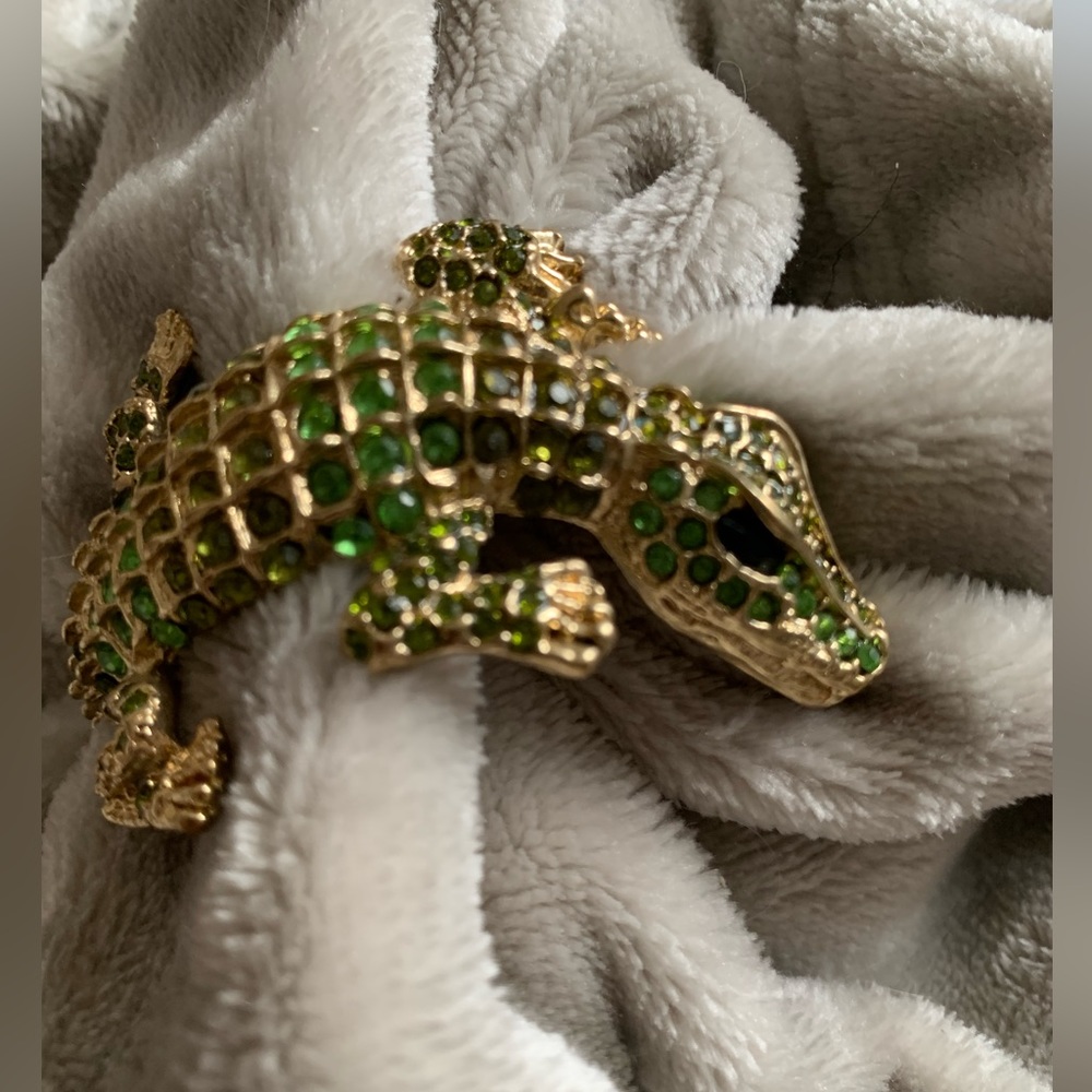 Alligator bracelet